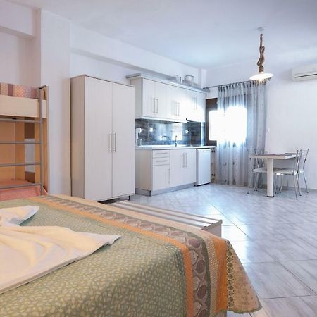 Nikola'S Apartments Тороні Екстер'єр фото