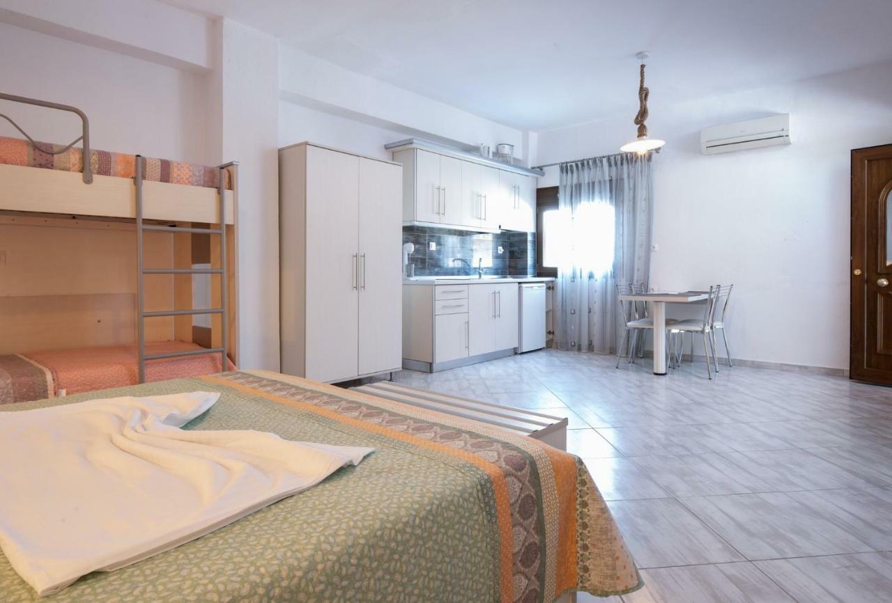 Nikola'S Apartments Тороні Екстер'єр фото