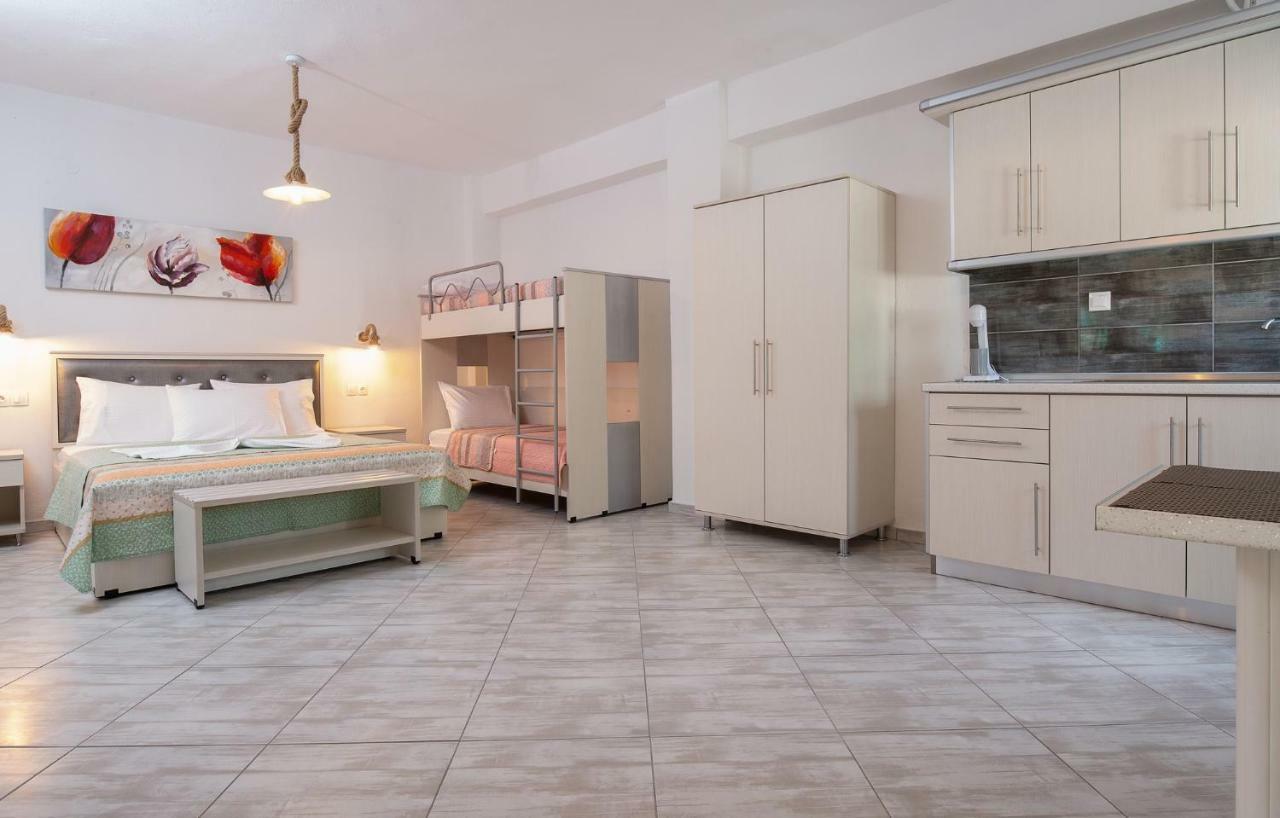 Nikola'S Apartments Тороні Екстер'єр фото